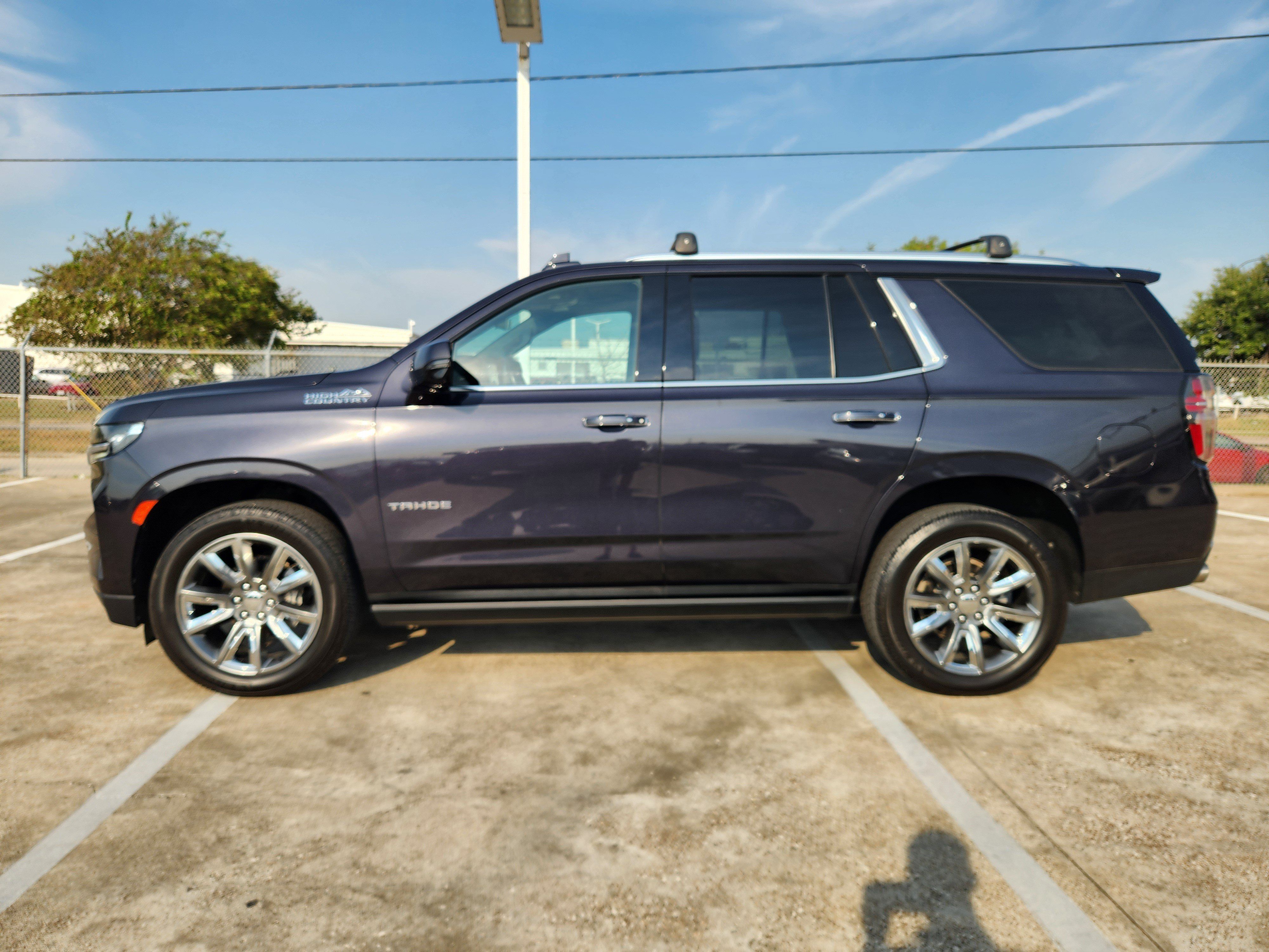 Used 2022 Chevrolet Tahoe High Country AWD/4WD image 5