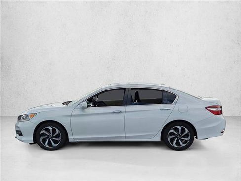 Used 2016 Honda Accord EX image 8