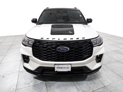 Certified 2025 Ford Explorer ST AWD/4WD image 2
