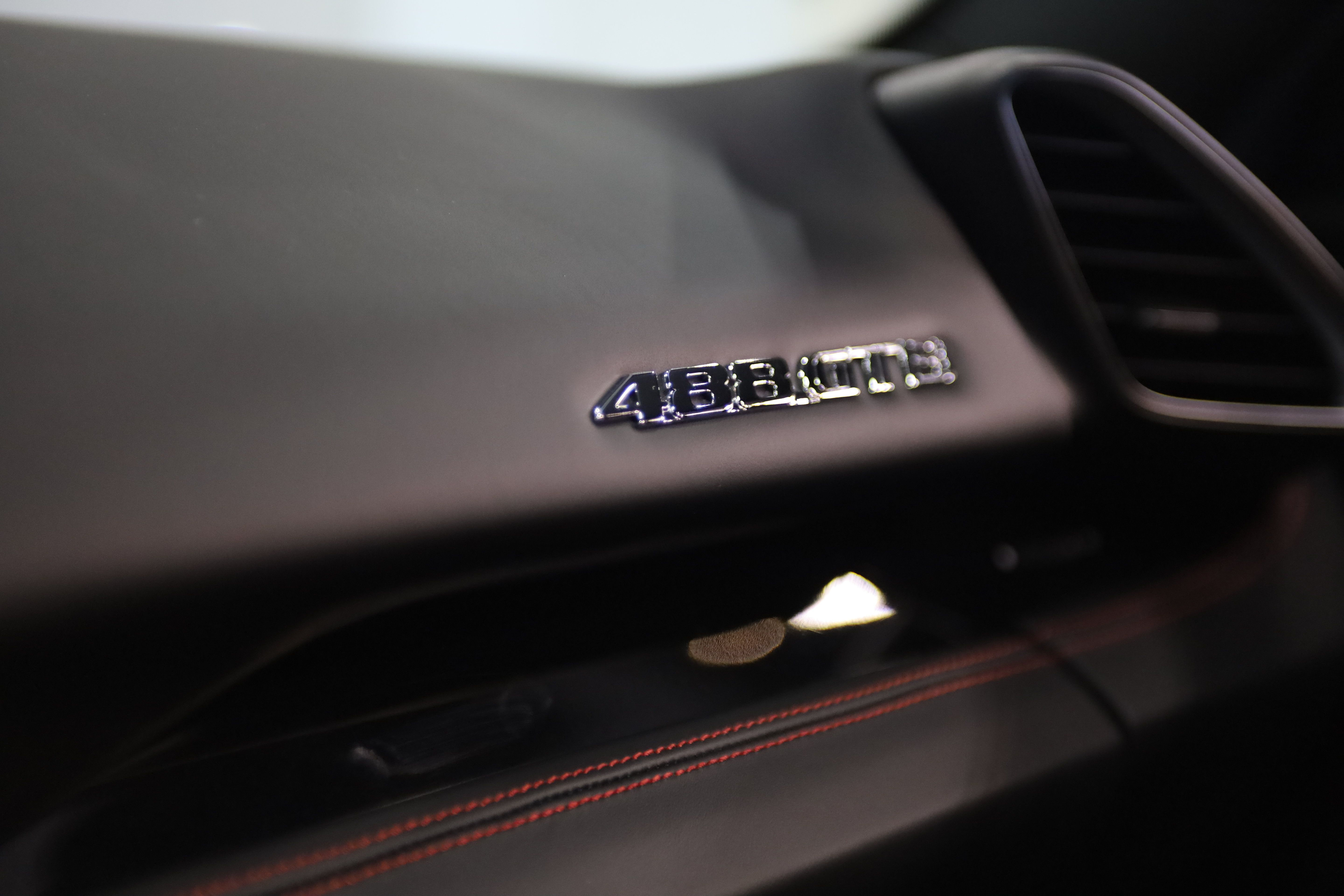 Used 2016 Ferrari 488 GTB RWD image 31