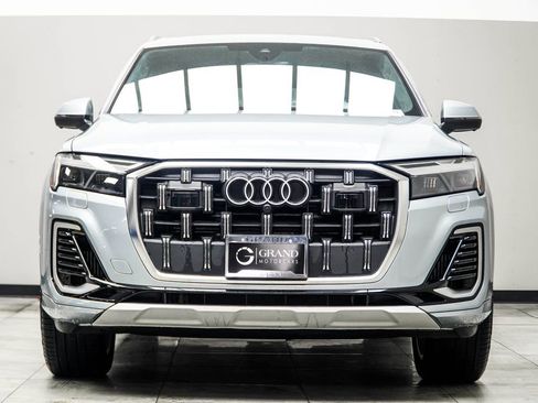 Used 2025 Audi Q7 3.0T Premium Plus AWD/4WD image 8