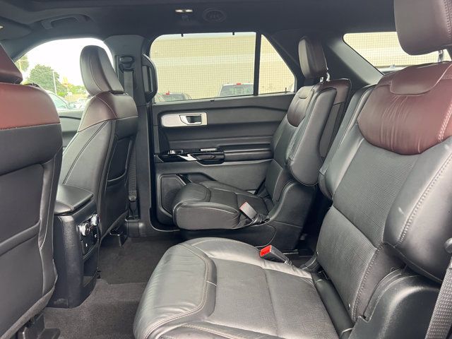 Used 2021 Ford Explorer Platinum w/ Equipment Group 601A AWD/4WD image 5