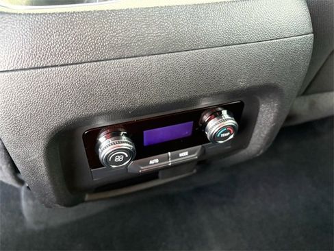 Used 2025 GMC Acadia Elevation image 18