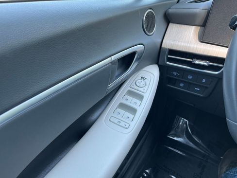 Used 2025 Hyundai Sonata SEL image 18