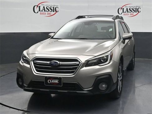 Used 2018 Subaru Outback 2.5i Limited image 4