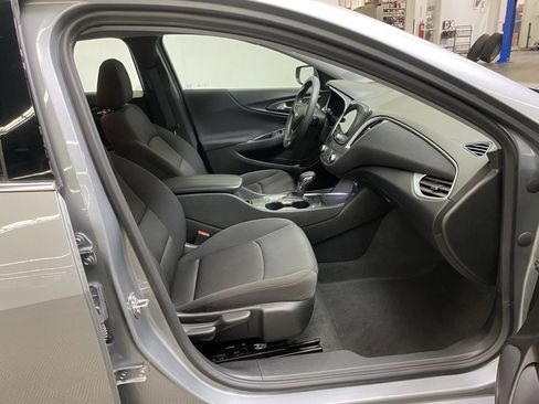 Used 2023 Chevrolet Malibu LT image 13