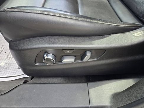 Used 2019 Cadillac XT4 Sport FWD image 16