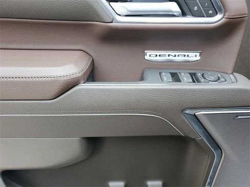 New 2026 GMC Sierra 1500 Denali w/ Denali Reserve Package image 18