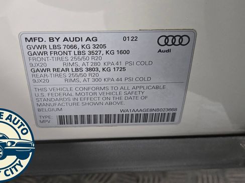 Used 2022 Audi e-tron Premium AWD/4WD image 21