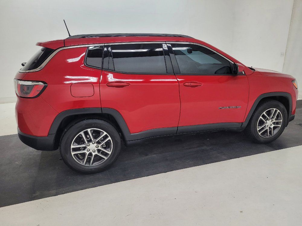 Used 2019 Jeep Compass Latitude w/ Popular Equipment Group FWD image 10