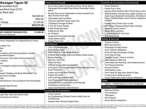 Used 2023 Volkswagen Tiguan SE w/ Panoramic Sunroof Package image 3