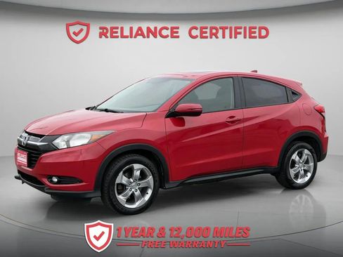 Used 2017 Honda HR-V EX image 2