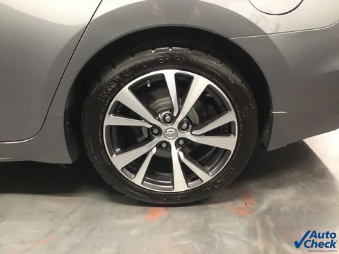 Used 2016 Nissan Maxima 3.5 SL image 18