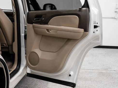 Used 2013 Chevrolet Tahoe LTZ RWD image 49