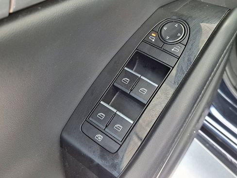 Used 2024 MAZDA MAZDA3 s image 22