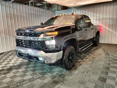 Used 2020 Chevrolet Silverado 3500 LT w/ All Star Edition image 4