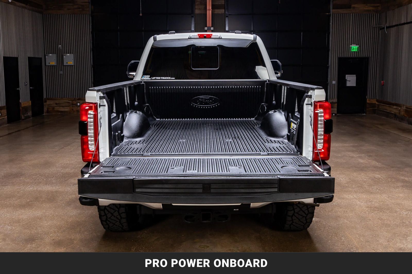 Used 2025 Ford F250 King Ranch w/ Chrome Package AWD/4WD image 9