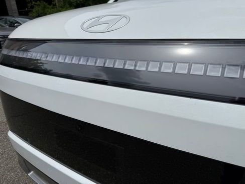 New 2026 Hyundai Ioniq 9 SEL image 5