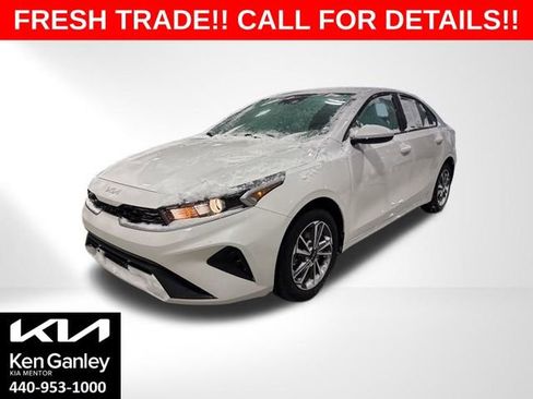 Certified 2023 Kia Forte LXS image 1