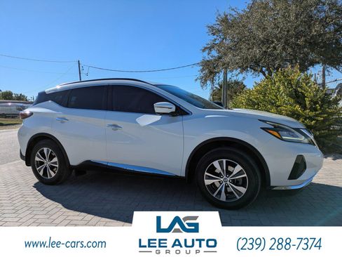 Used 2020 Nissan Murano SV image 1