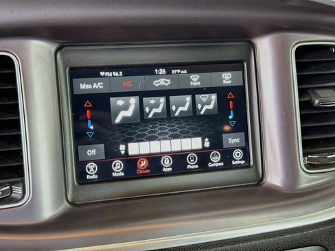 Used 2022 Dodge Charger SXT RWD image 24