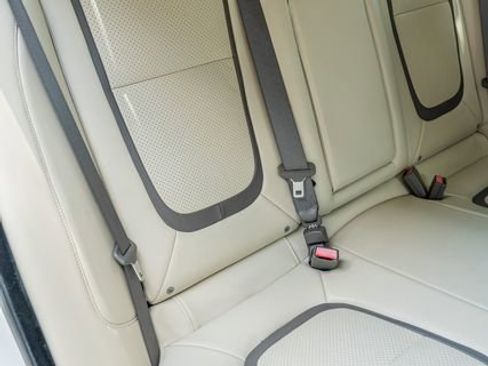 Used 2012 Jaguar XF Portfolio image 40