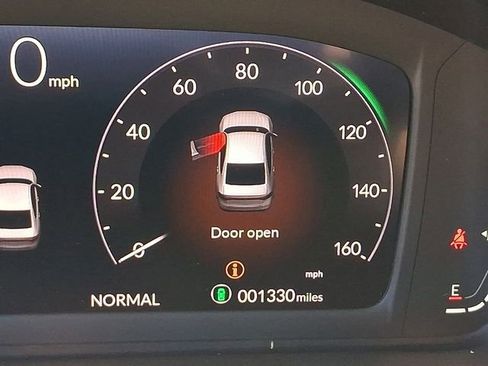 Used 2025 Honda Accord Sport image 22