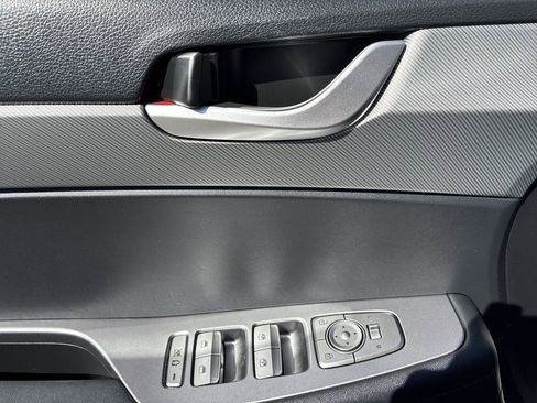 Used 2023 Hyundai Palisade SE image 12