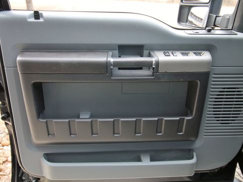 Used 2016 Ford F350 XLT w/ XLT Value Package image 19