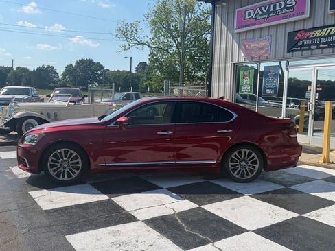Used 2013 Lexus LS 460 w/ Comfort Pkg RWD image 2