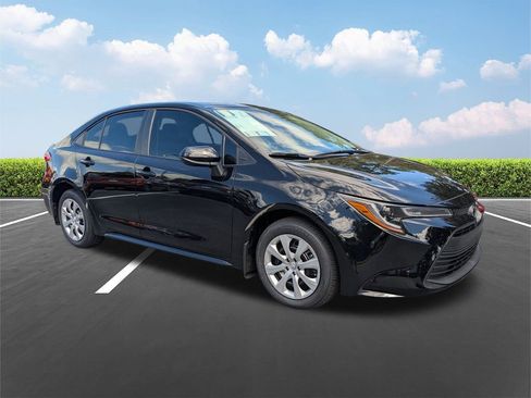 New 2026 Toyota Corolla LE image 2