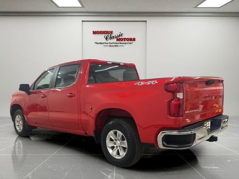 Used 2025 Chevrolet Silverado 1500 LT image 3