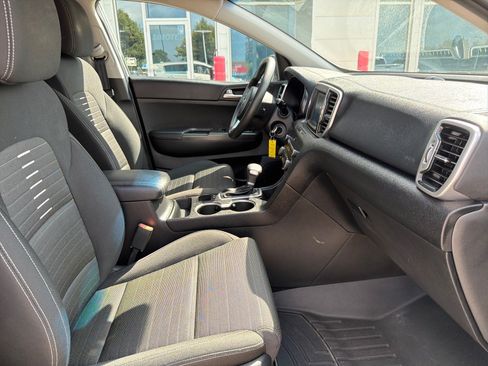 Used 2017 Kia Sportage LX w/ LX Popular Package FWD image 28