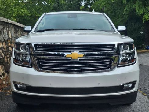 Used 2019 Chevrolet Tahoe Premier AWD/4WD image 5