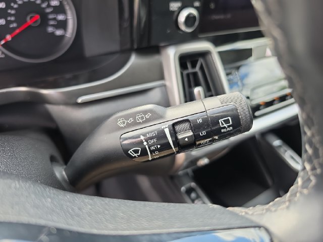 Certified 2023 Kia Sorento S FWD image 22