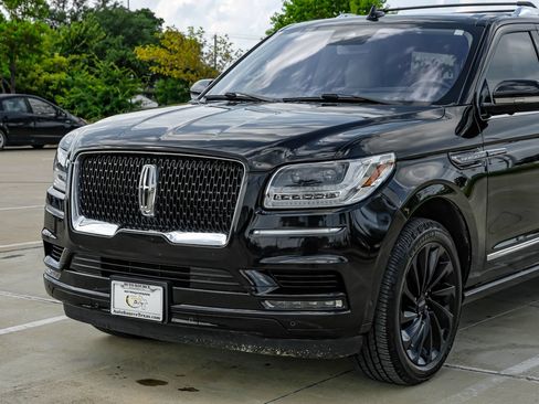 Used 2020 Lincoln Navigator L Reserve w/ Equipment Group 208A Reserve AWD/4WD image 8