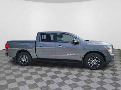 Used 2020 Nissan Titan SV RWD image 5