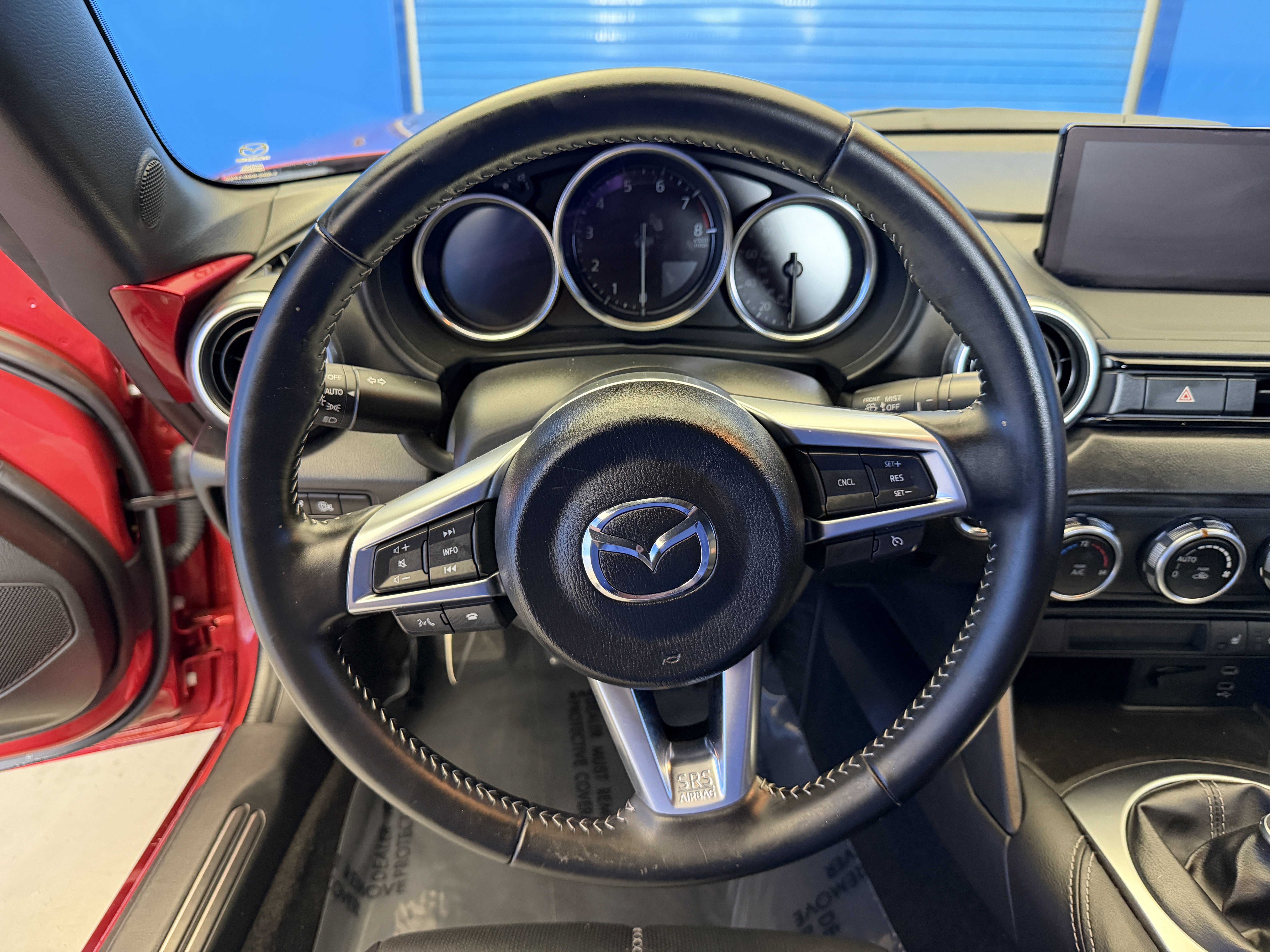 Used 2024 MAZDA MX-5 Miata Grand Touring RWD image 13