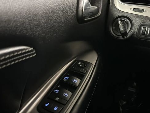 Used 2016 Dodge Journey Crossroad FWD image 4