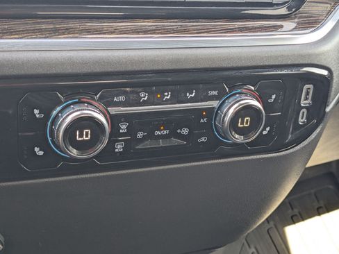 Used 2023 GMC Sierra 1500 SLE AWD/4WD image 29