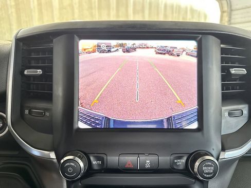 Used 2024 RAM 2500 Big Horn image 26