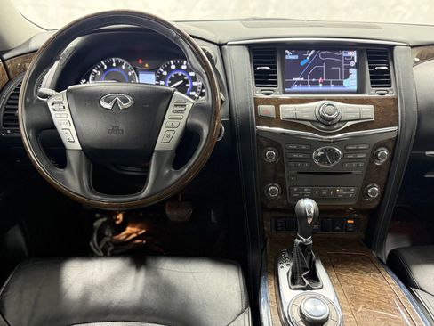 Used 2016 INFINITI QX80 Sport Utility 4D w/ Driver's Assistance Package image 17