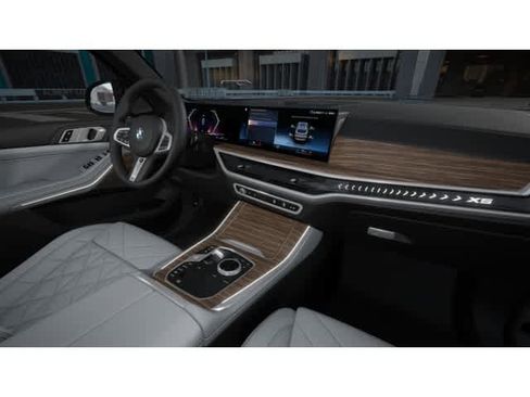 New 2026 BMW X5 sDrive40i w/ M Sport Package image 14