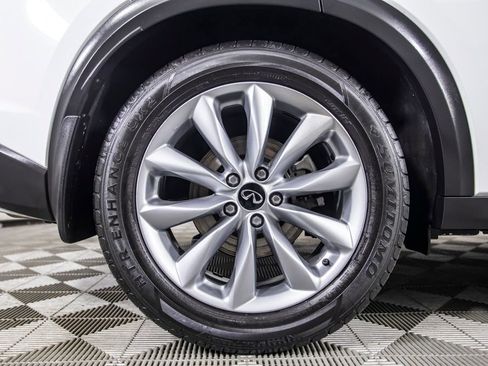 Used 2020 INFINITI QX50 Luxe w/ Navigation Package FWD image 44