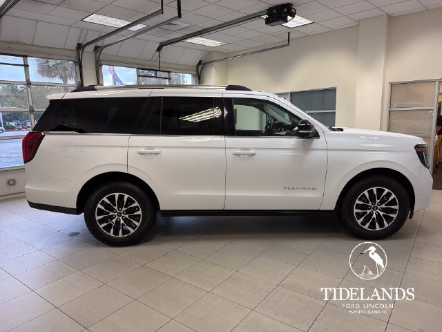 Certified 2025 Ford Expedition Platinum AWD/4WD image 10