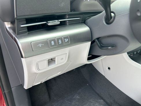 New 2026 Hyundai Kona SE image 16