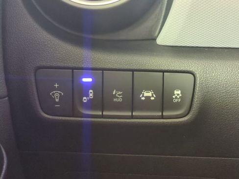 Used 2021 Hyundai Kona Ultimate FWD image 28
