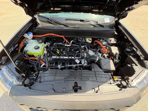 New 2026 Ford Maverick XLT FWD image 30
