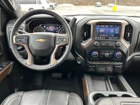 Used 2022 Chevrolet Silverado 1500 High Country w/ Safety Package II AWD/4WD image 13