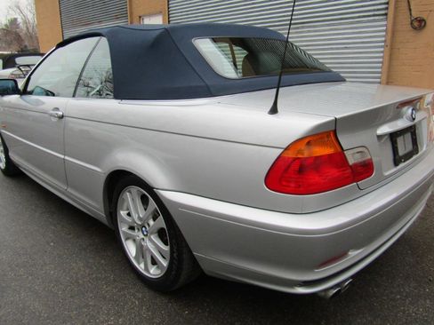 Used 2002 BMW 330Ci Convertible image 16